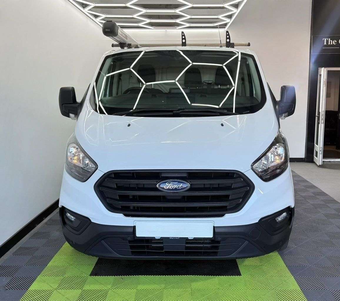 A 2021 FORD TRANSIT CUSTOM 2.0 300 EcoBlue MHEV Leader Panel Van 5dr Diesel Manual L1 H1 Euro 6 (s/s) A 2021 FORD TRANSIT CUSTOM 2.0 300 EcoBlue MHEV Leader Panel Van 5dr Diesel Manual L1 H1 Euro 6 (s/s)