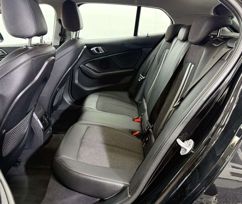2021 BMW 1 SERIES 2021 BMW 1 SERIES
