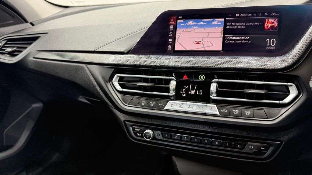 2021 BMW 1 SERIES 2021 BMW 1 SERIES