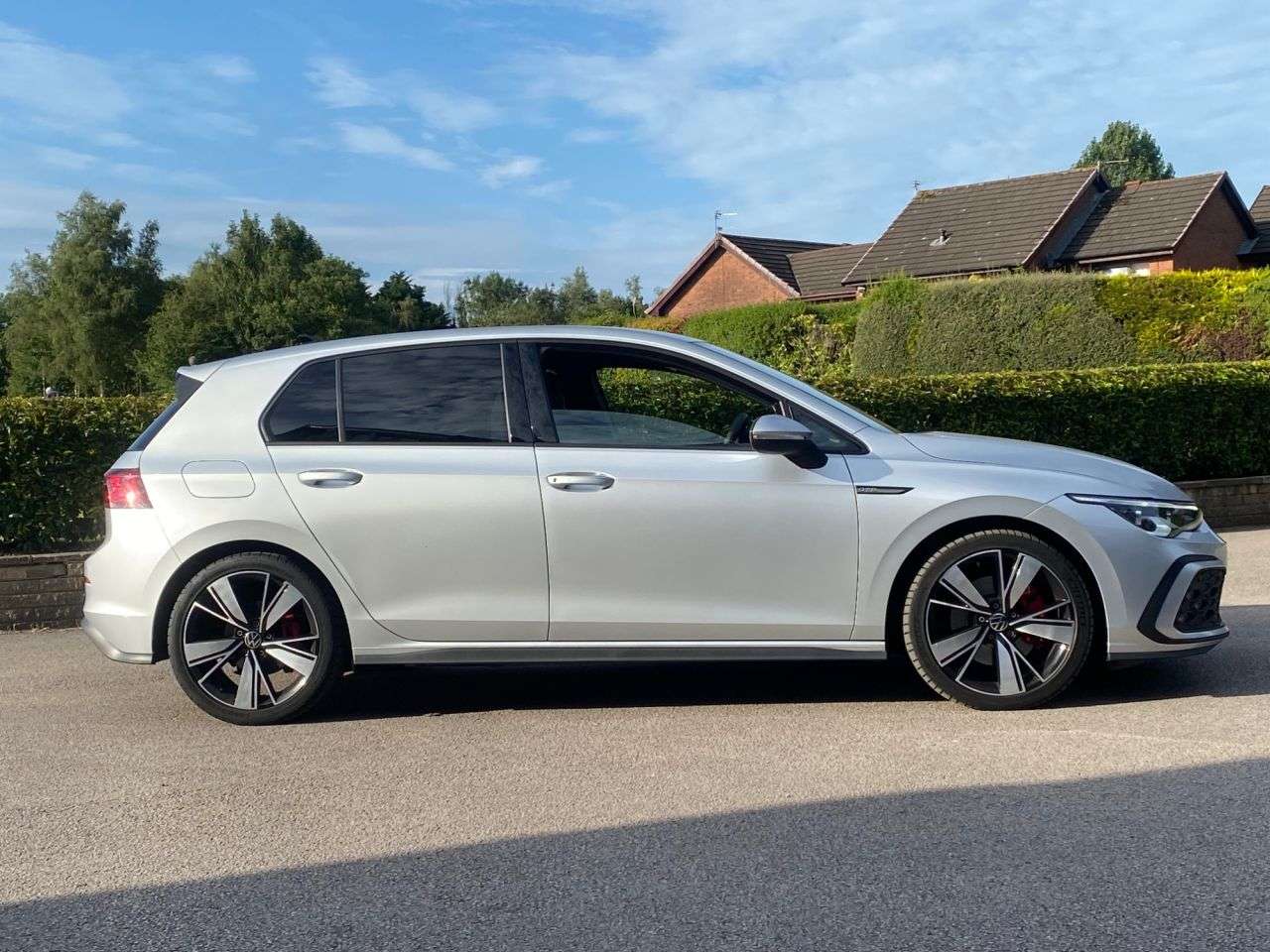 A 2021 VOLKSWAGEN GOLF 2.0 GTD TDI DSG 5dr 198 BHP A 2021 VOLKSWAGEN GOLF 2.0 GTD TDI DSG 5dr 198 BHP