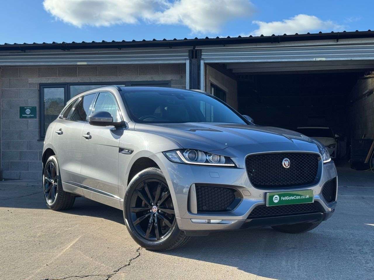 2019 JAGUAR F-PACE 2019 JAGUAR F-PACE