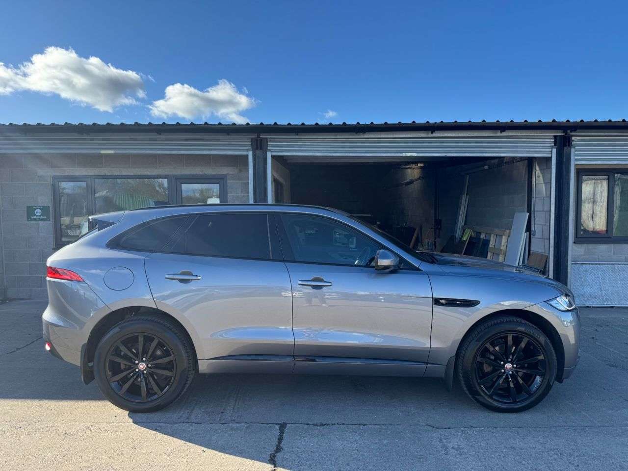 2019 JAGUAR F-PACE 2019 JAGUAR F-PACE