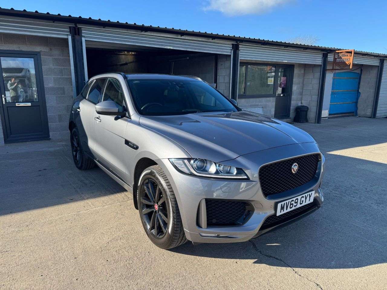 2019 JAGUAR F-PACE 2019 JAGUAR F-PACE