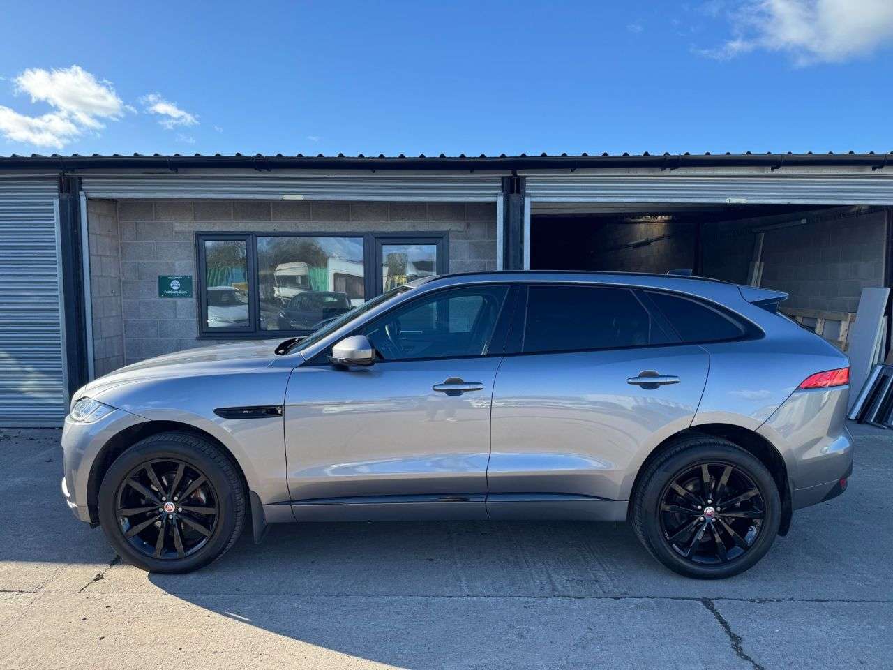 2019 JAGUAR F-PACE 2019 JAGUAR F-PACE