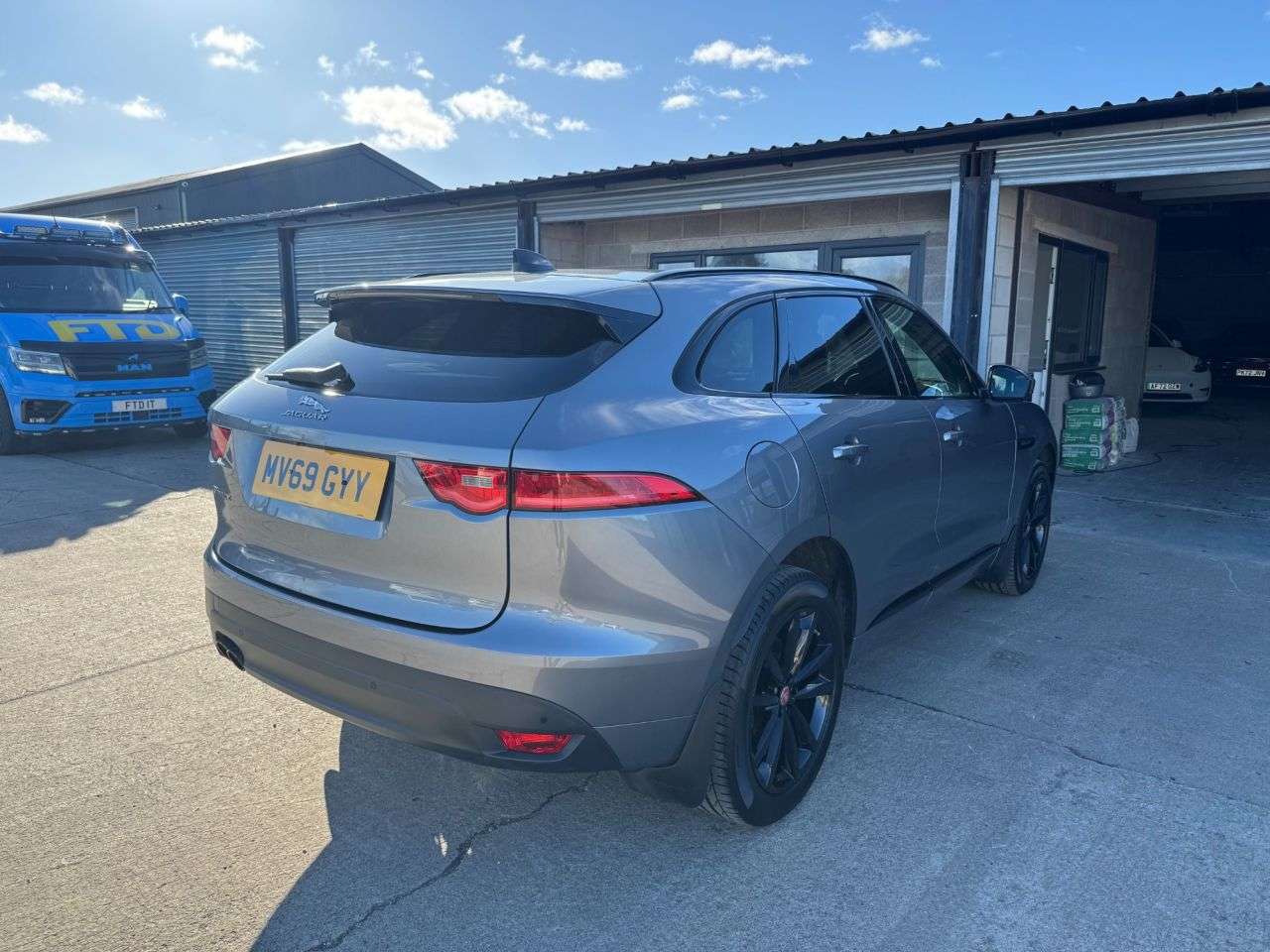 2019 JAGUAR F-PACE 2019 JAGUAR F-PACE