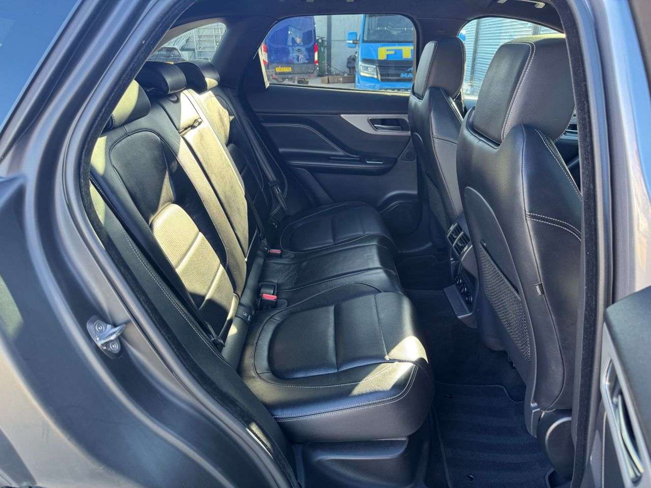 2019 JAGUAR F-PACE 2019 JAGUAR F-PACE