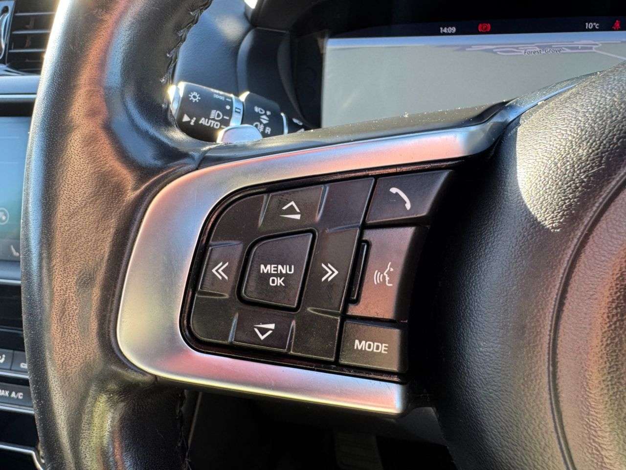 2019 JAGUAR F-PACE 2019 JAGUAR F-PACE