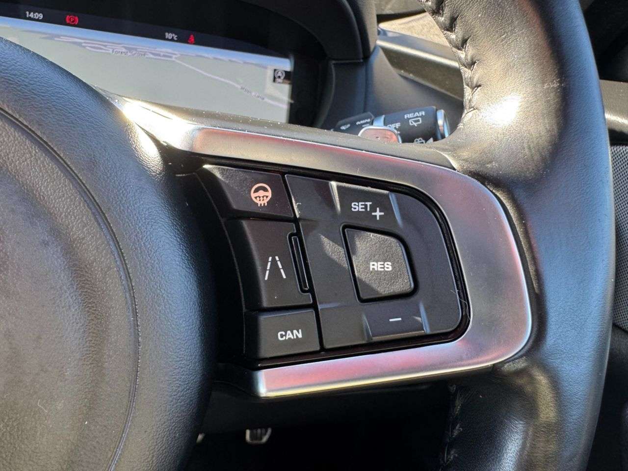 2019 JAGUAR F-PACE 2019 JAGUAR F-PACE