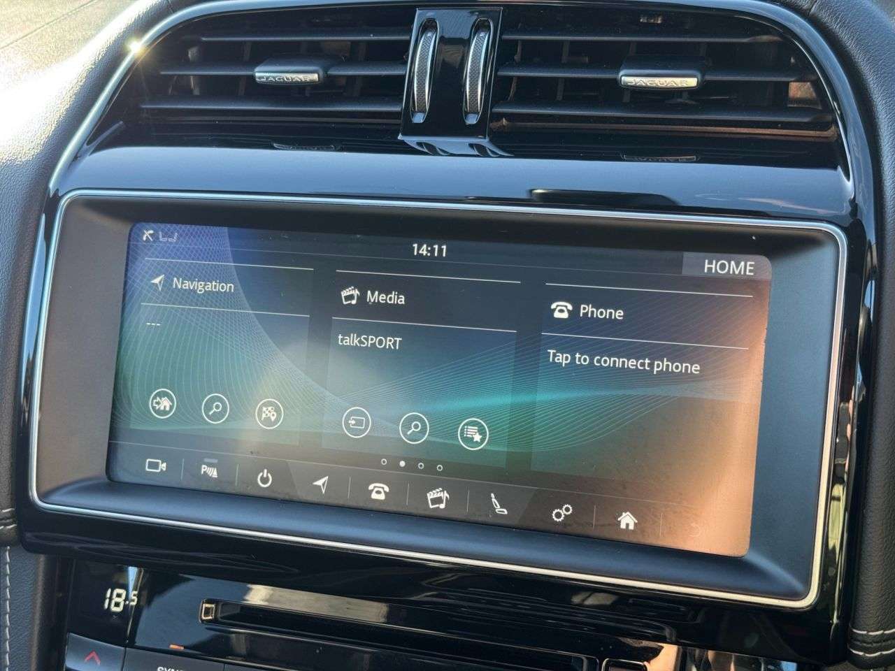 2019 JAGUAR F-PACE 2019 JAGUAR F-PACE