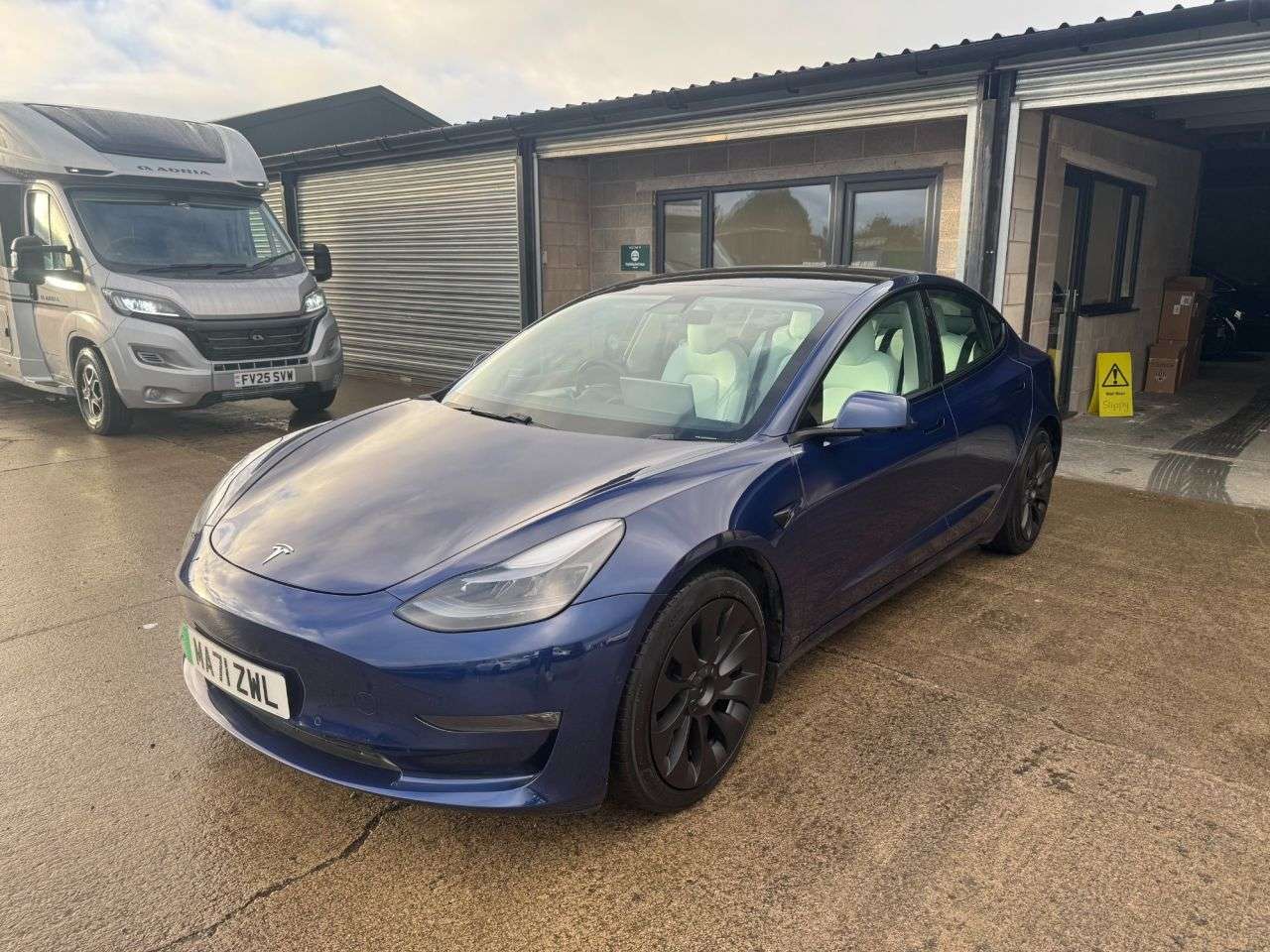2021 TESLA MODEL 3 2021 TESLA MODEL 3