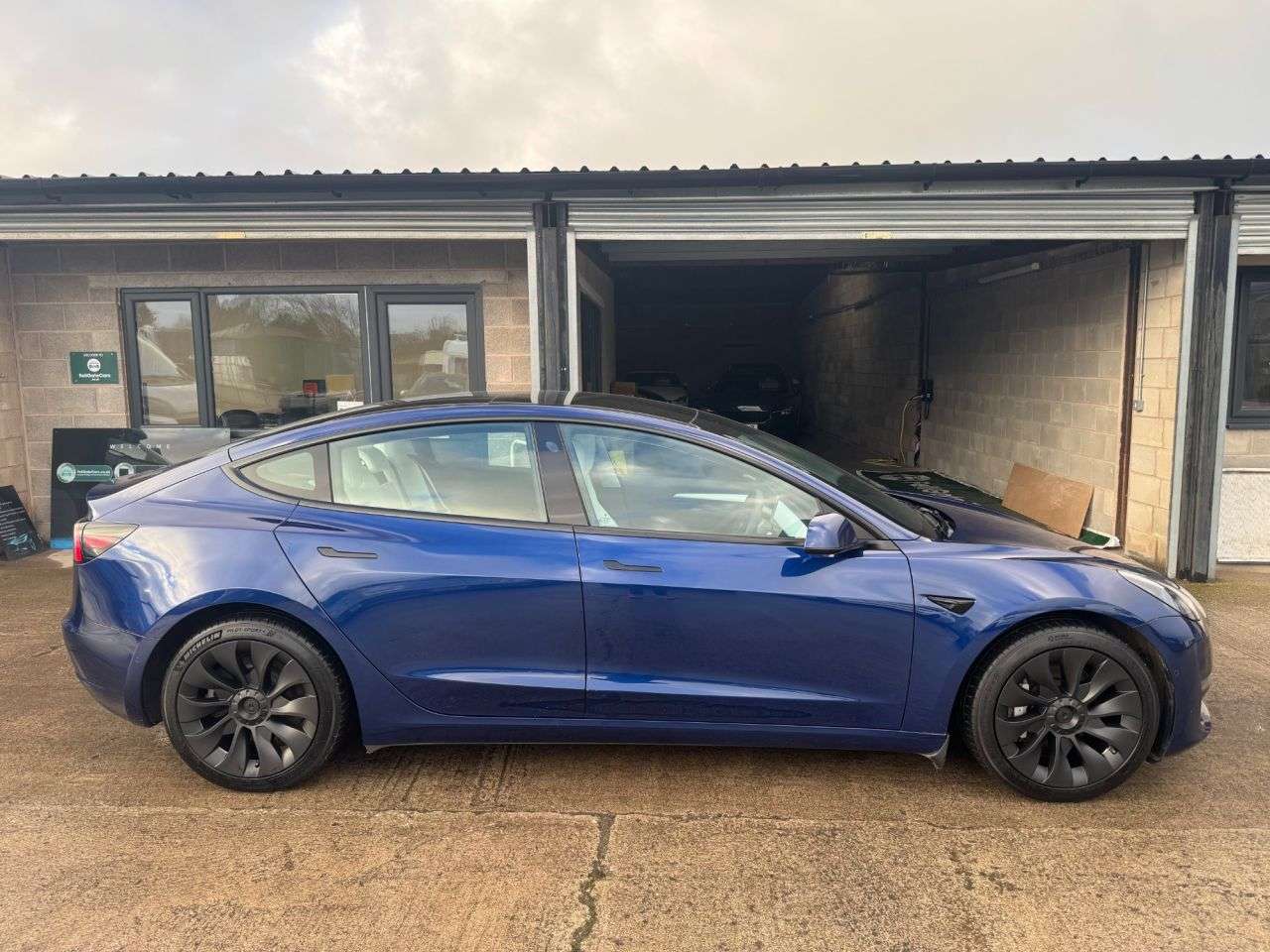 2021 TESLA MODEL 3 2021 TESLA MODEL 3