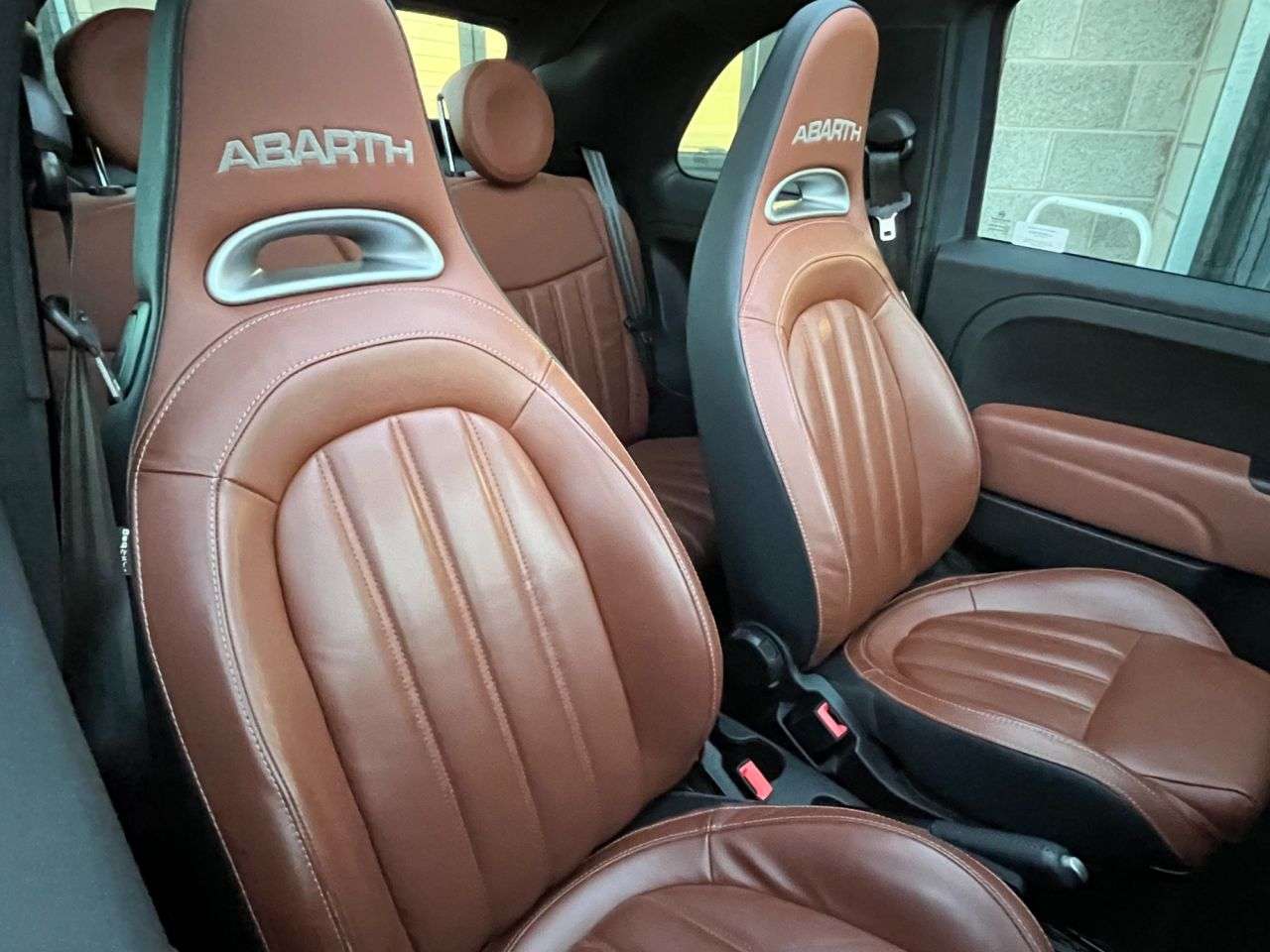 2020 ABARTH 595C 2020 ABARTH 595C