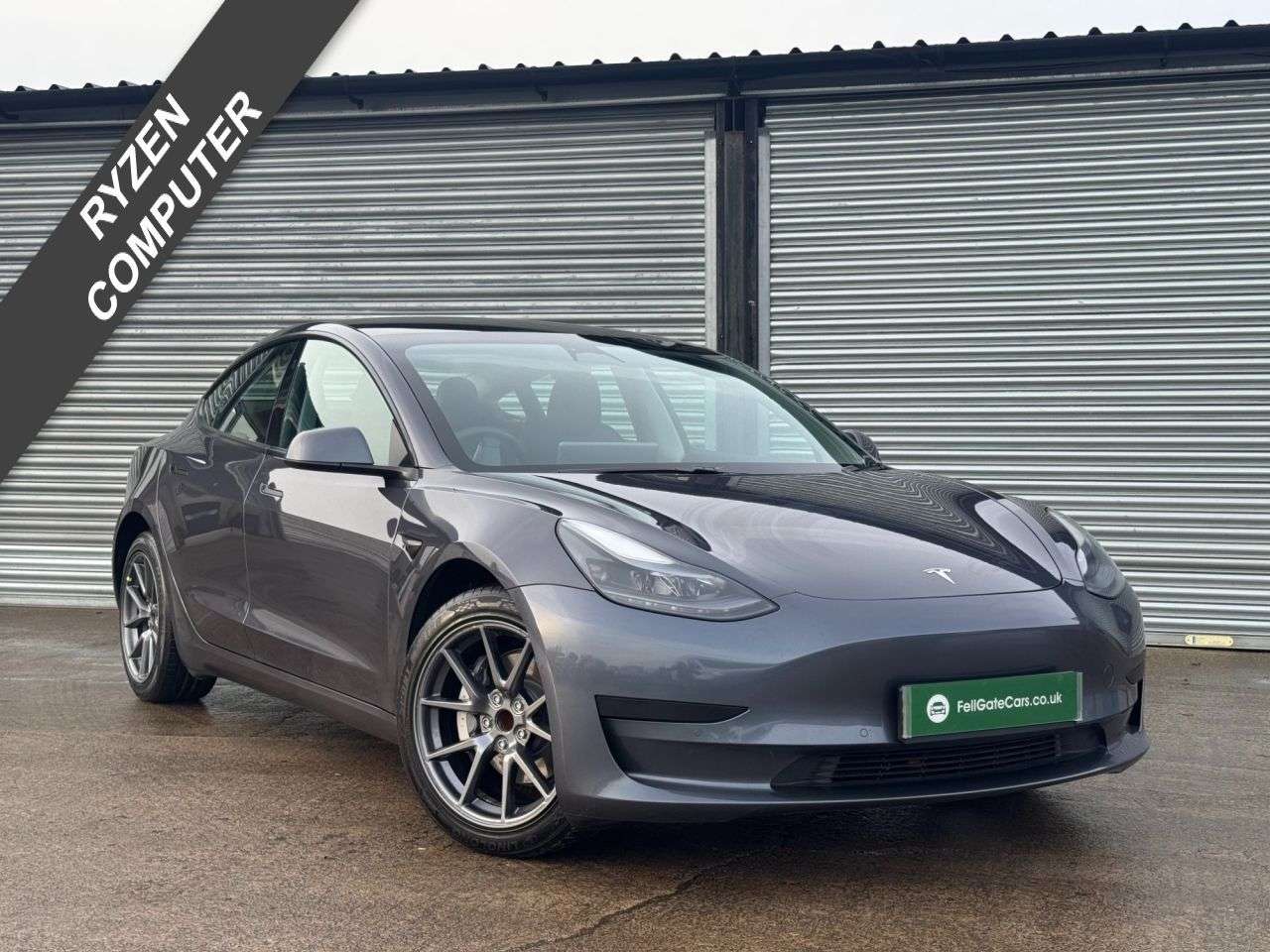 A 2022 TESLA MODEL 3 Standard Range Plus Saloon 4dr Electric Auto RWD (241 bhp) A 2022 TESLA MODEL 3 Standard Range Plus Saloon 4dr Electric Auto RWD (241 bhp)