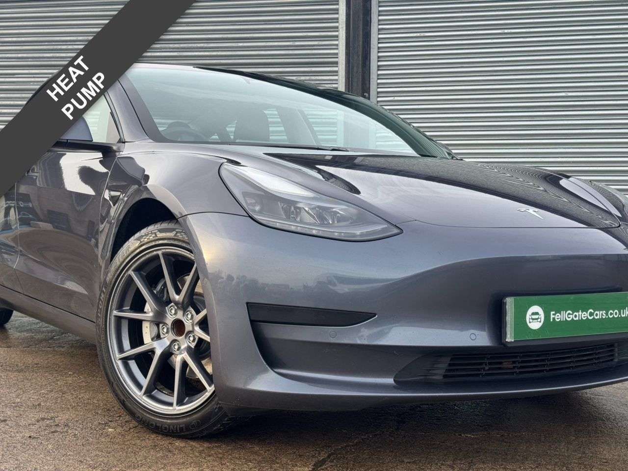 A 2022 TESLA MODEL 3 Standard Range Plus Saloon 4dr Electric Auto RWD (241 bhp) A 2022 TESLA MODEL 3 Standard Range Plus Saloon 4dr Electric Auto RWD (241 bhp)