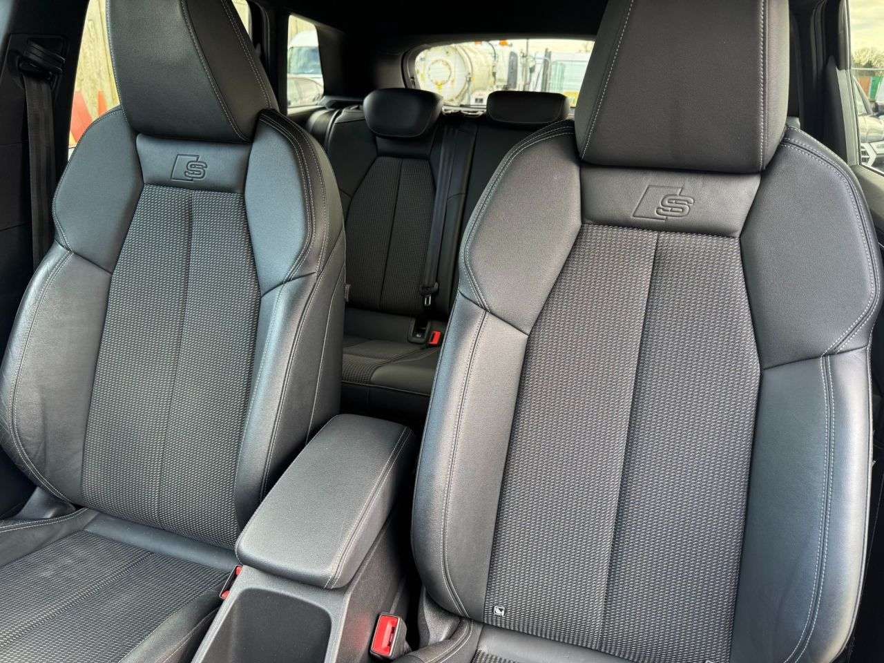 2022 AUDI Q4 E-TRON 2022 AUDI Q4 E-TRON