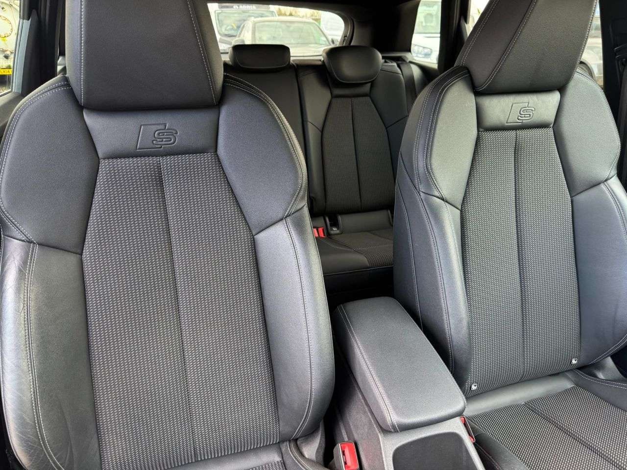 2022 AUDI Q4 E-TRON 2022 AUDI Q4 E-TRON