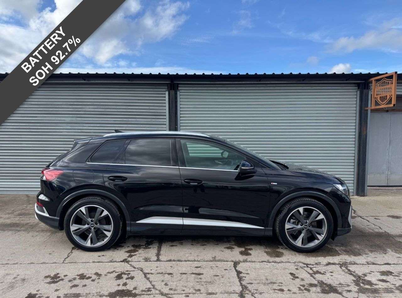 A 2022 AUDI Q4 E-TRON 40 S line SUV 5dr Electric Auto 82kWh (204 ps) A 2022 AUDI Q4 E-TRON 40 S line SUV 5dr Electric Auto 82kWh (204 ps)