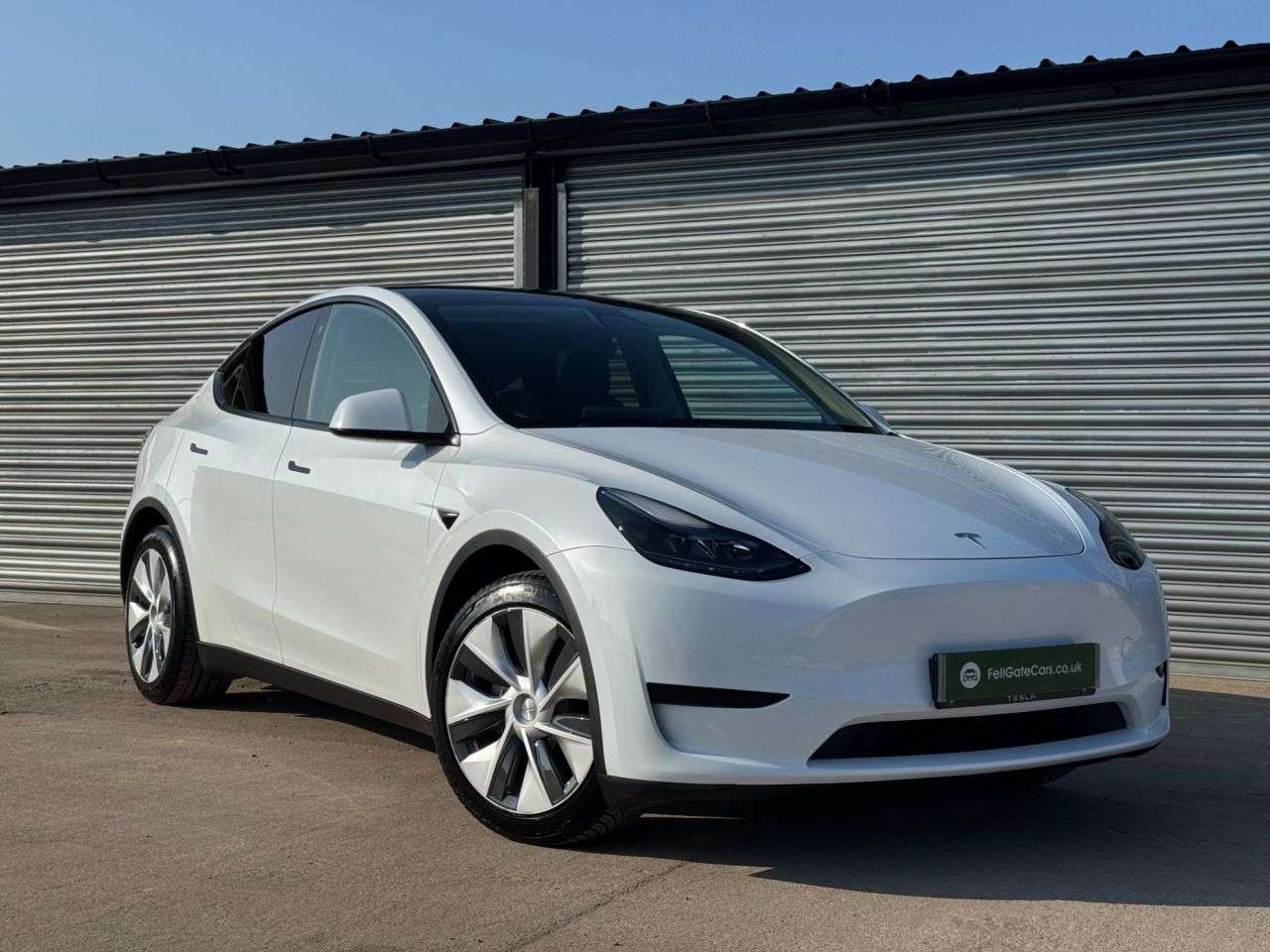 A 2022 TESLA MODEL Y SUV 5dr Electric Auto RWD (346 ps) A 2022 TESLA MODEL Y SUV 5dr Electric Auto RWD (346 ps)