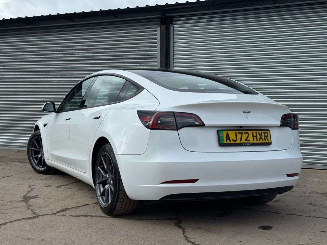 A 2022 TESLA MODEL 3 Saloon 4dr Electric Auto RWD (241 bhp) A 2022 TESLA MODEL 3 Saloon 4dr Electric Auto RWD (241 bhp)