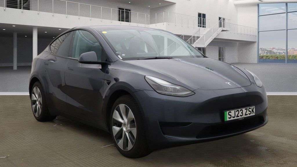 A 2023 TESLA MODEL Y SUV 5dr Electric Auto RWD (346 ps) A 2023 TESLA MODEL Y SUV 5dr Electric Auto RWD (346 ps)