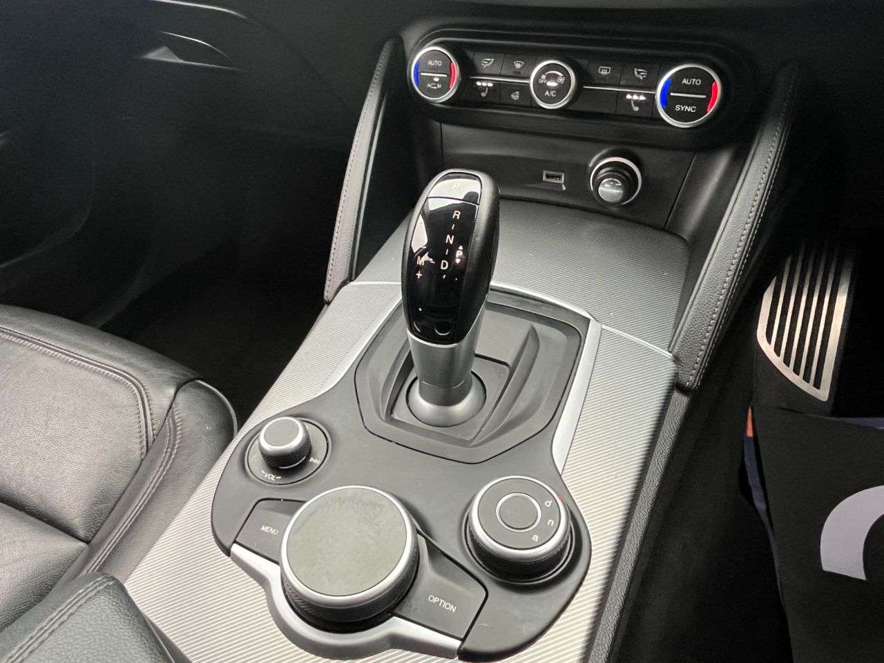 2019 ALFA ROMEO STELVIO 2019 ALFA ROMEO STELVIO
