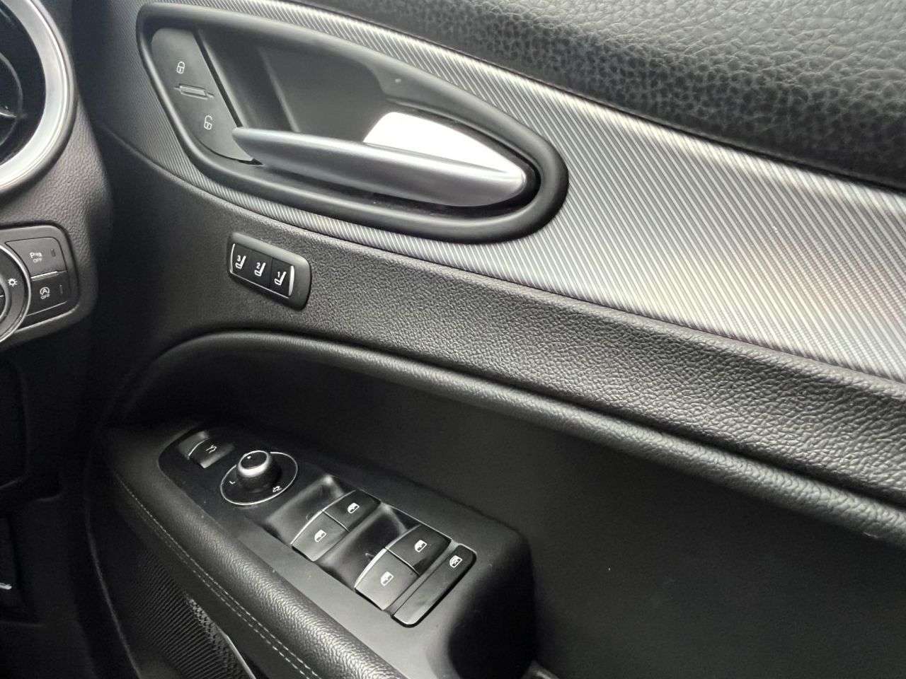 2019 ALFA ROMEO STELVIO 2019 ALFA ROMEO STELVIO