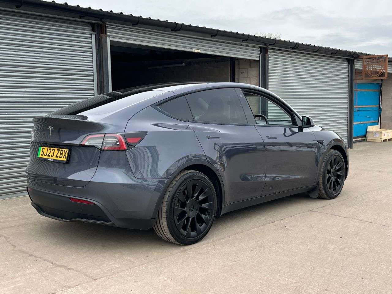 2023 TESLA MODEL Y 2023 TESLA MODEL Y