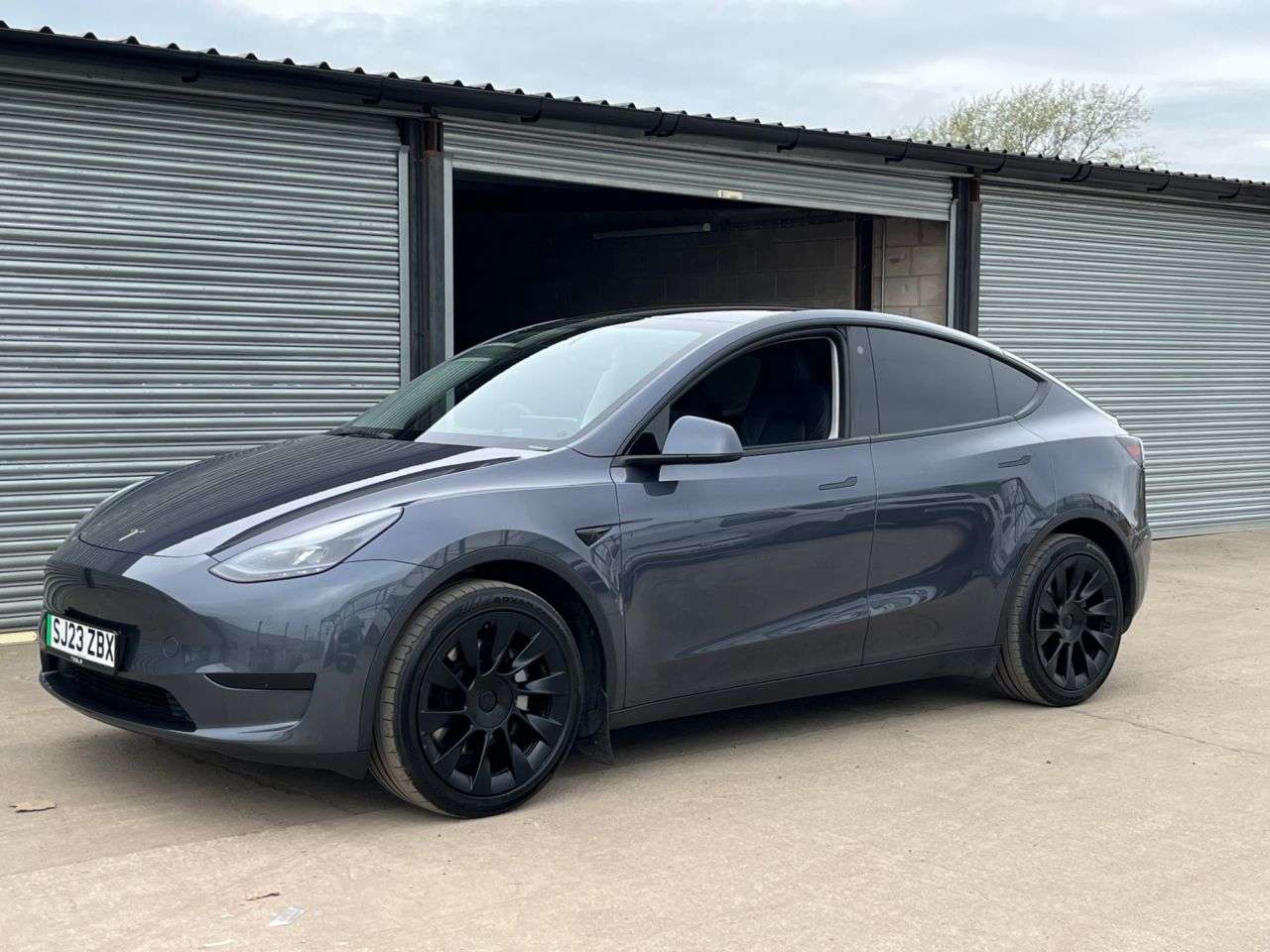 2023 TESLA MODEL Y 2023 TESLA MODEL Y