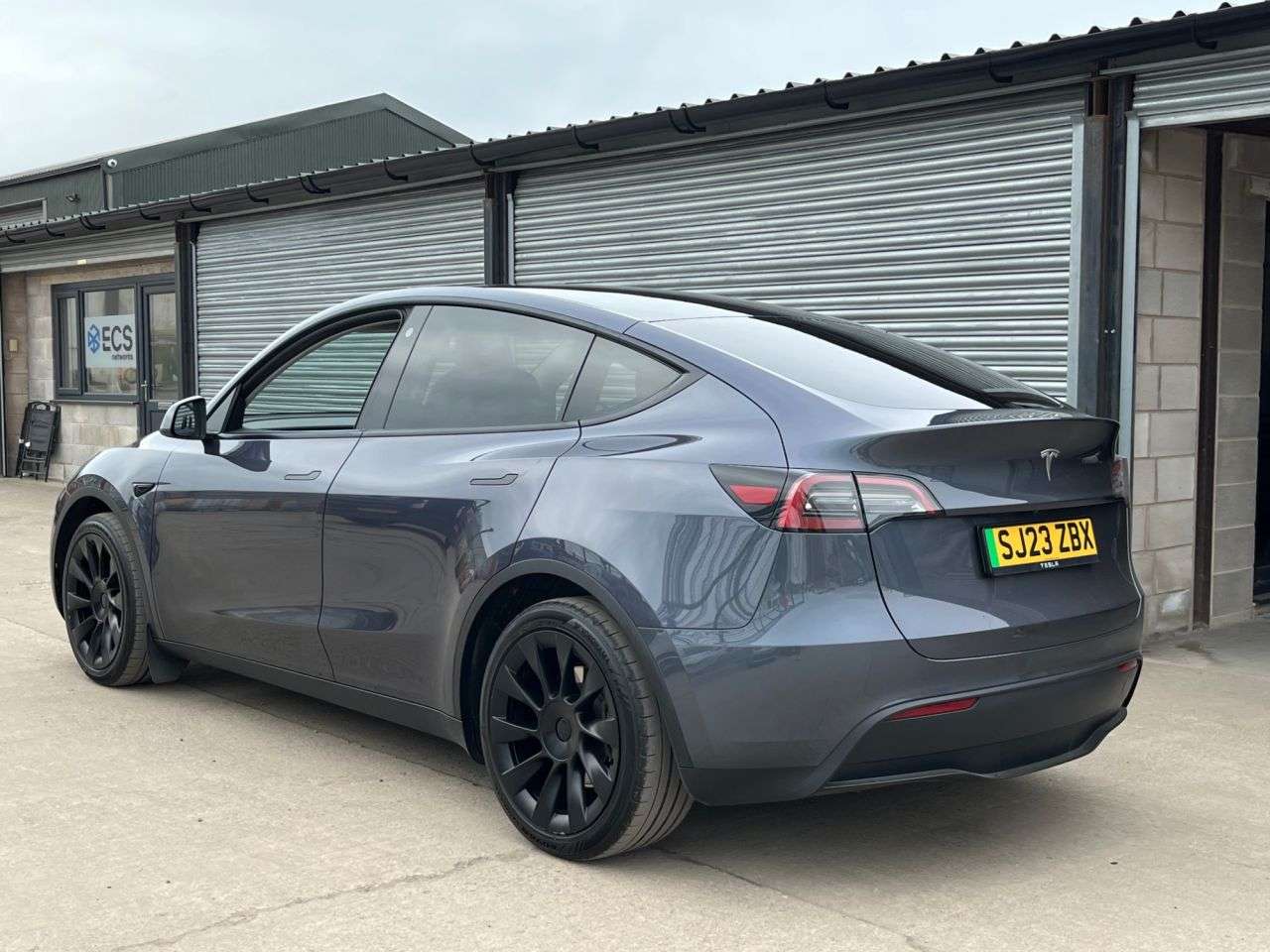2023 TESLA MODEL Y 2023 TESLA MODEL Y
