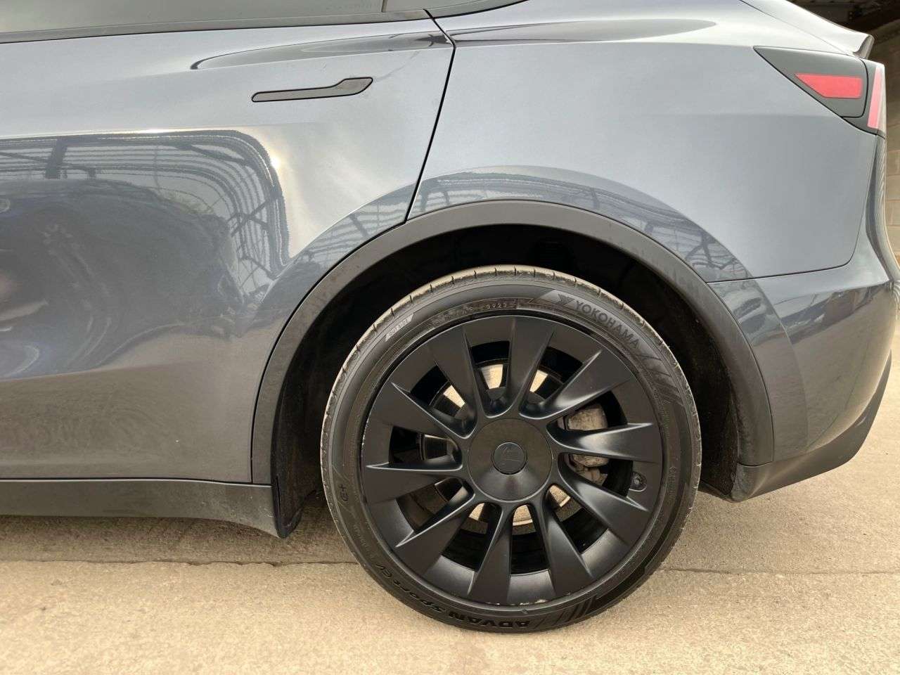 2023 TESLA MODEL Y 2023 TESLA MODEL Y