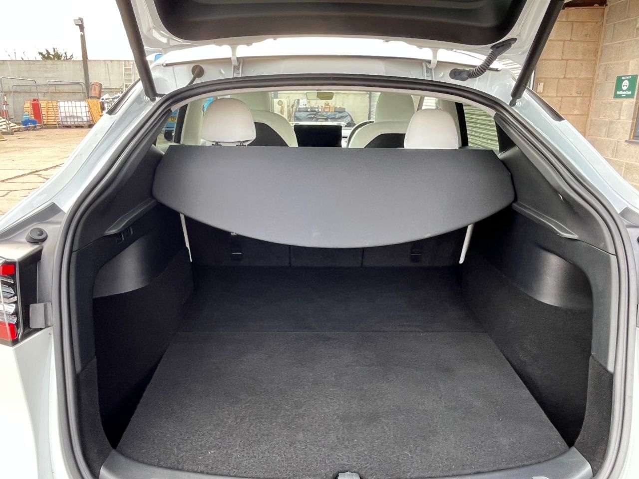 2023 TESLA MODEL Y 2023 TESLA MODEL Y