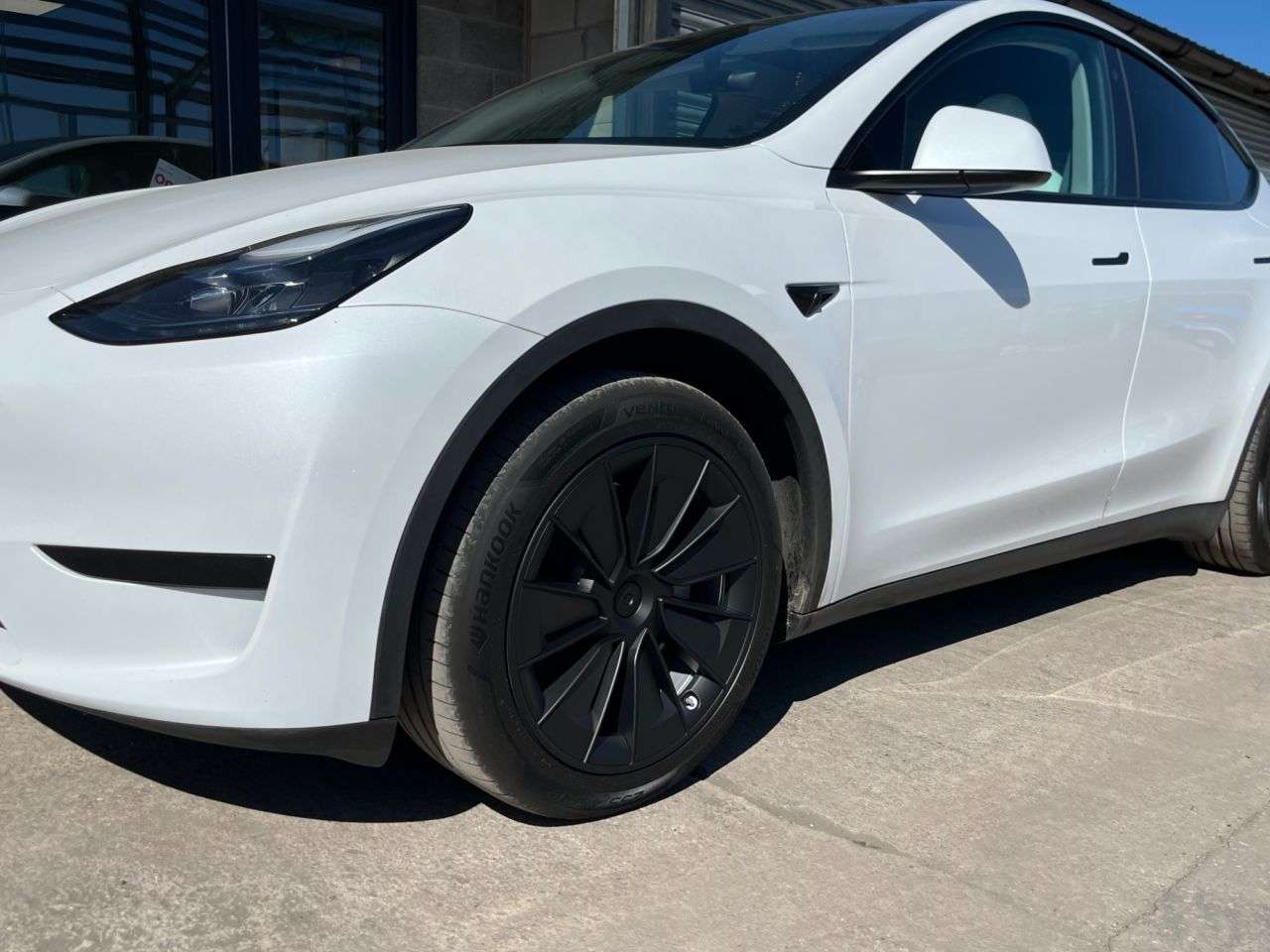 2023 TESLA MODEL Y 2023 TESLA MODEL Y