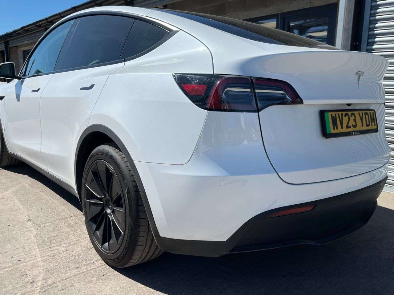 2023 TESLA MODEL Y 2023 TESLA MODEL Y