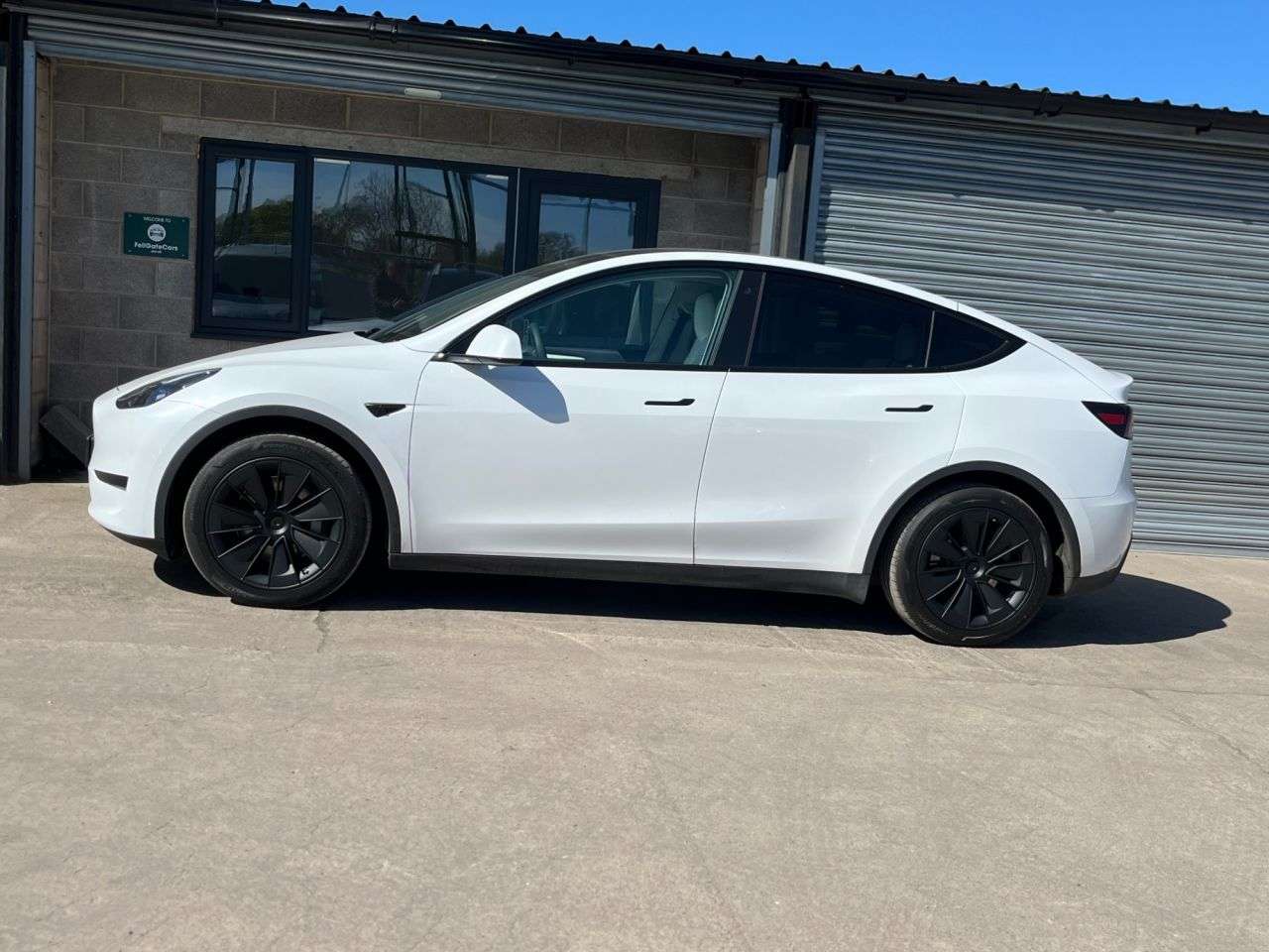 2023 TESLA MODEL Y 2023 TESLA MODEL Y