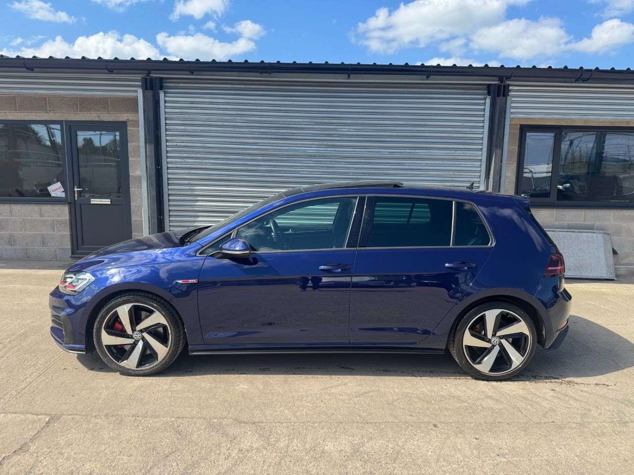 2018 VOLKSWAGEN GOLF 2018 VOLKSWAGEN GOLF