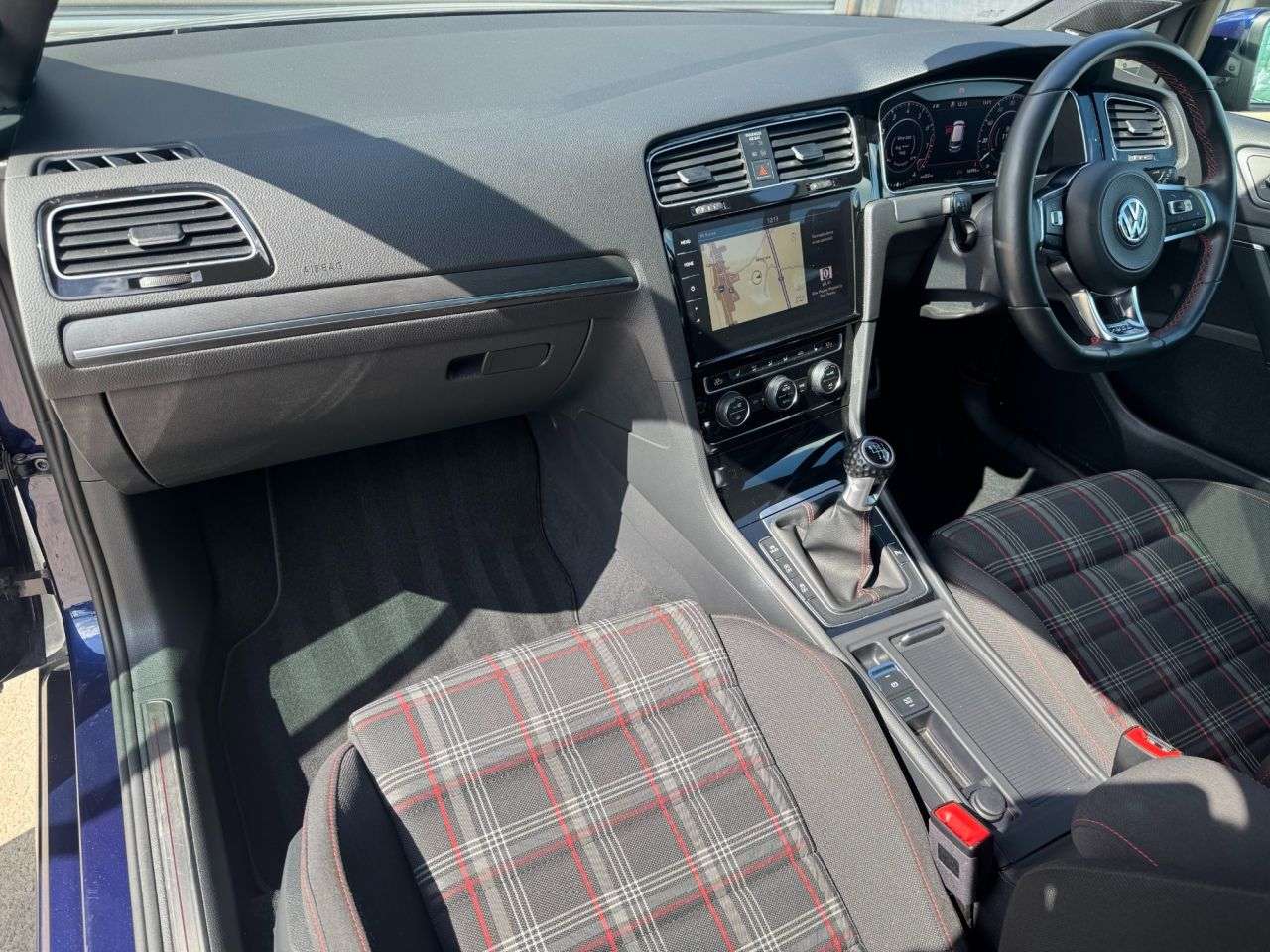 2018 VOLKSWAGEN GOLF 2018 VOLKSWAGEN GOLF