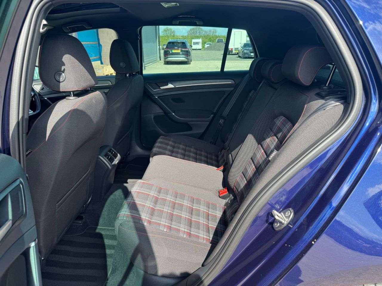 2018 VOLKSWAGEN GOLF 2018 VOLKSWAGEN GOLF