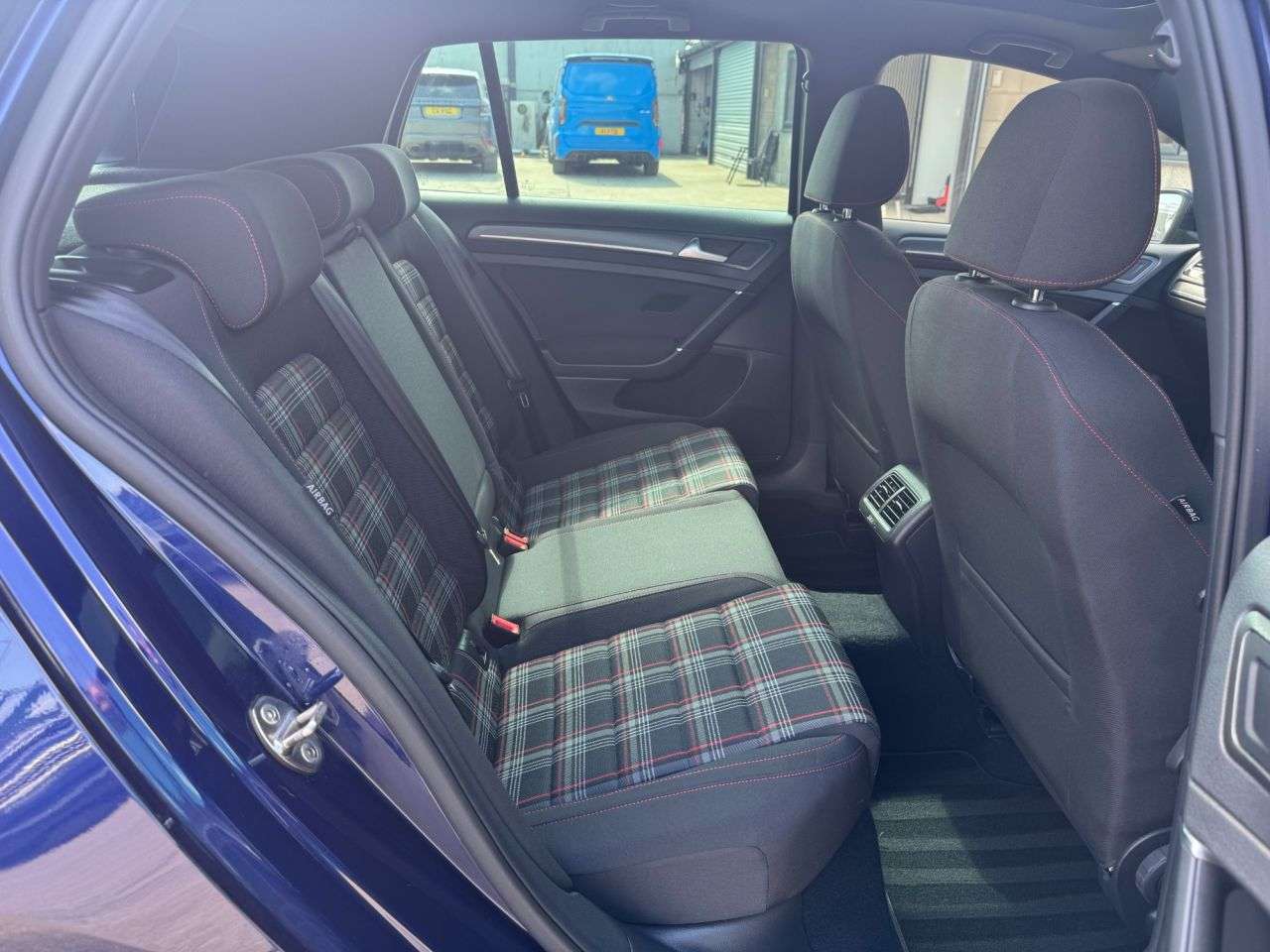 2018 VOLKSWAGEN GOLF 2018 VOLKSWAGEN GOLF