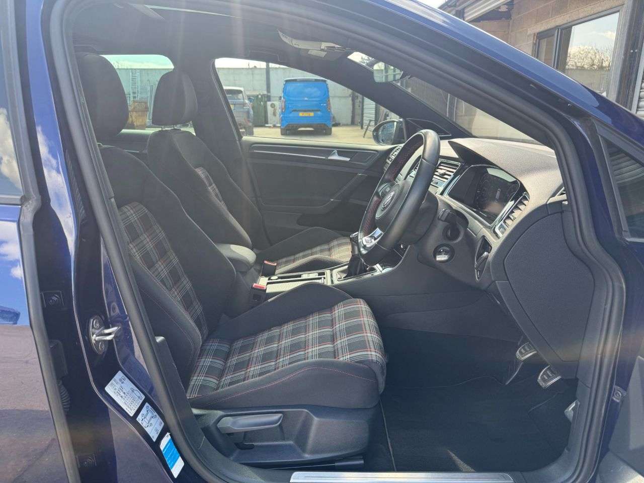 2018 VOLKSWAGEN GOLF 2018 VOLKSWAGEN GOLF