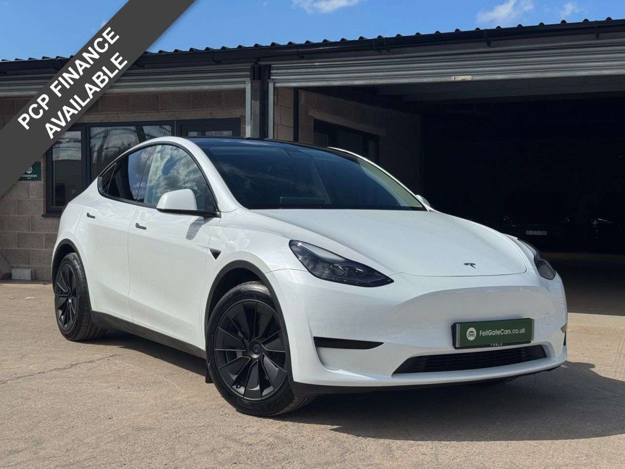 A 2023 TESLA MODEL Y SUV 5dr Electric Auto RWD (346 ps) A 2023 TESLA MODEL Y SUV 5dr Electric Auto RWD (346 ps)