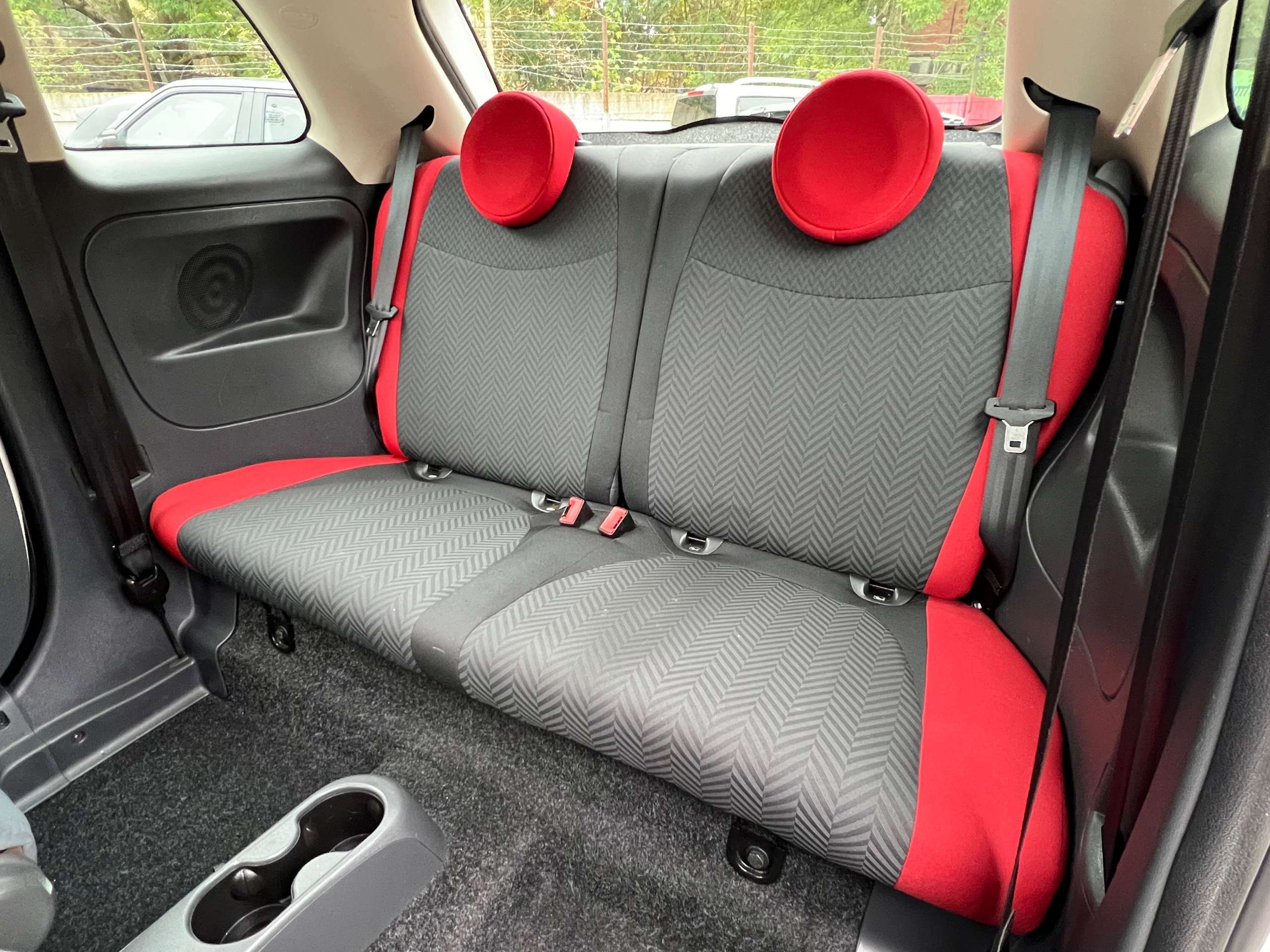 2017 FIAT 500 2017 FIAT 500