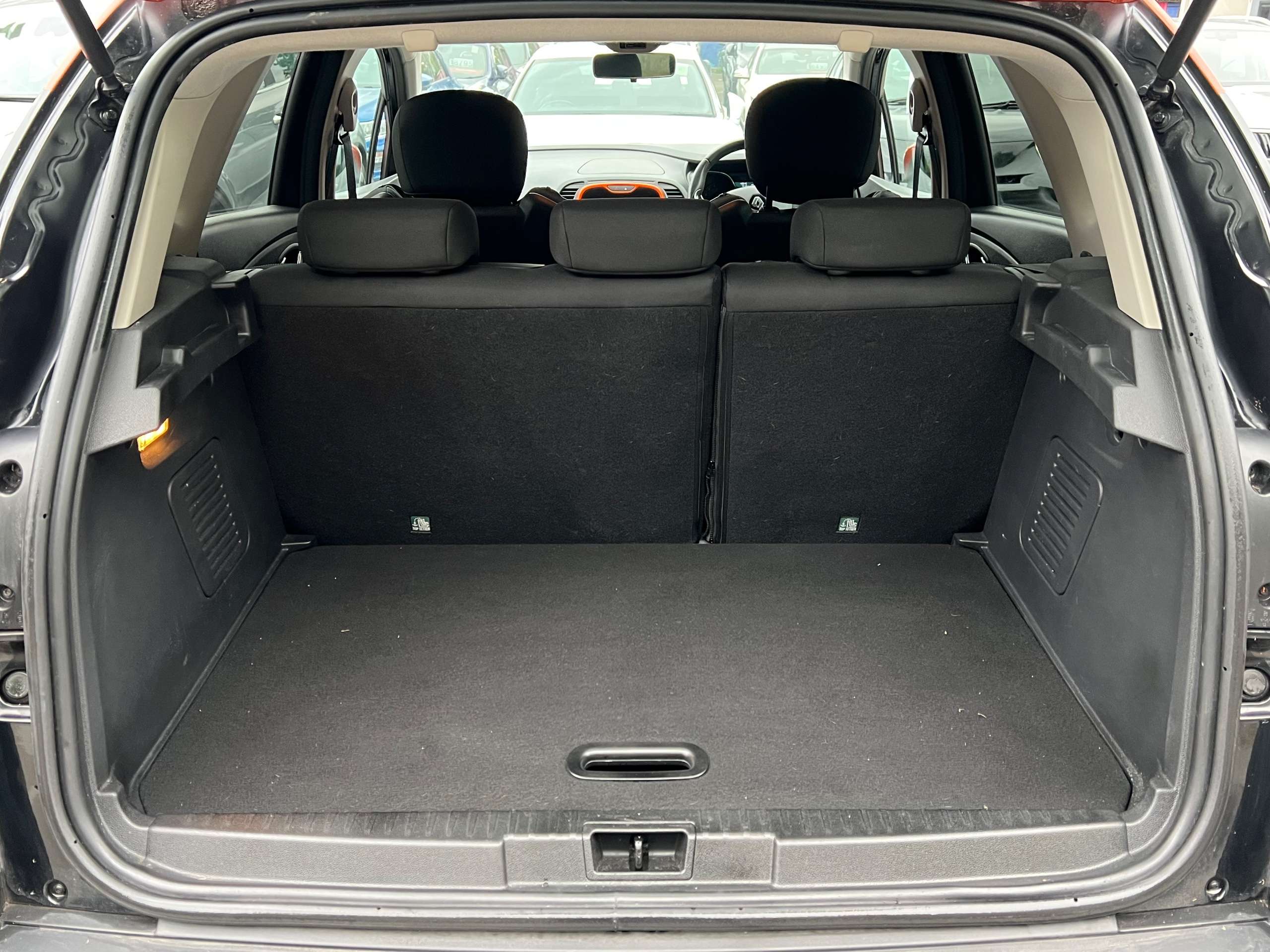 2017 RENAULT CAPTUR 2017 RENAULT CAPTUR