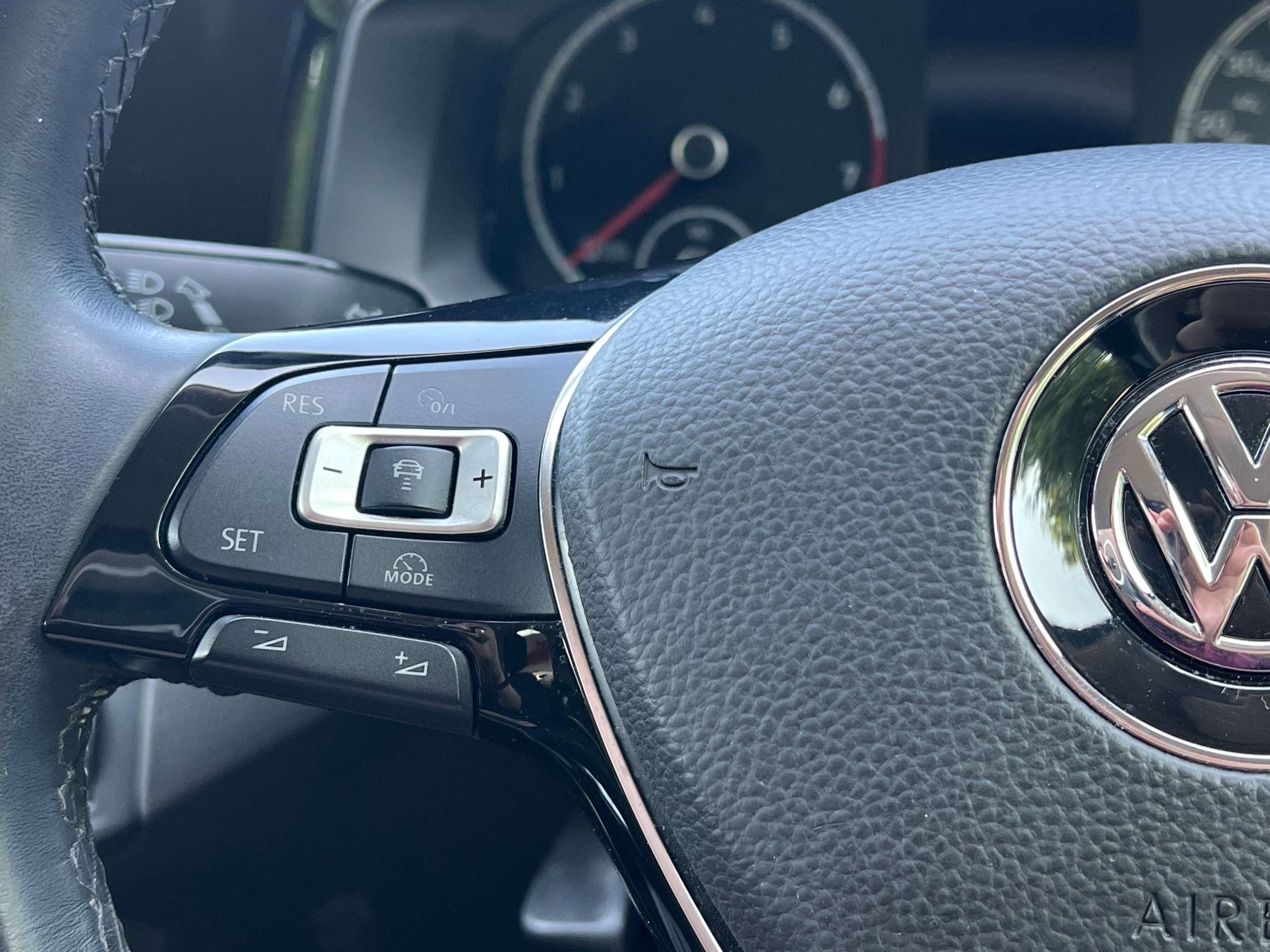 2019 VOLKSWAGEN POLO 2019 VOLKSWAGEN POLO