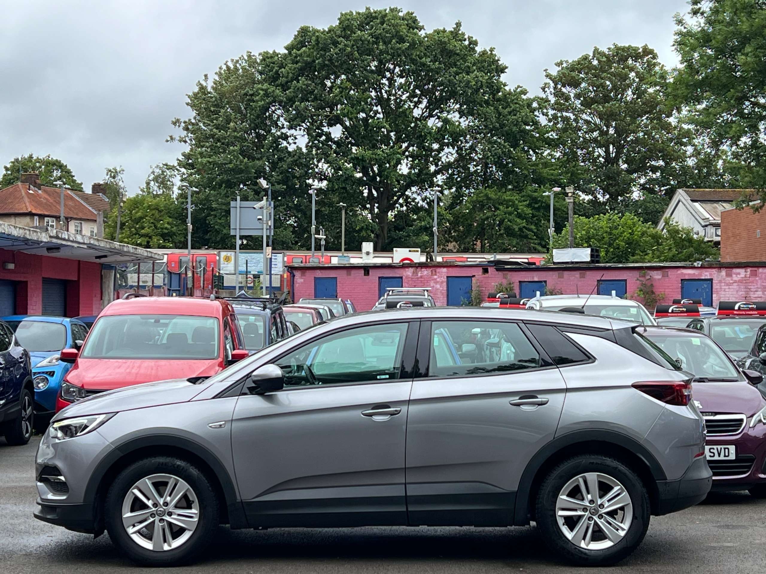 A 2018 VAUXHALL GRANDLAND X 1.2 Turbo SE SUV 5dr Petrol Manual Euro 6 (s/s) (130 ps) A 2018 VAUXHALL GRANDLAND X 1.2 Turbo SE SUV 5dr Petrol Manual Euro 6 (s/s) (130 ps)