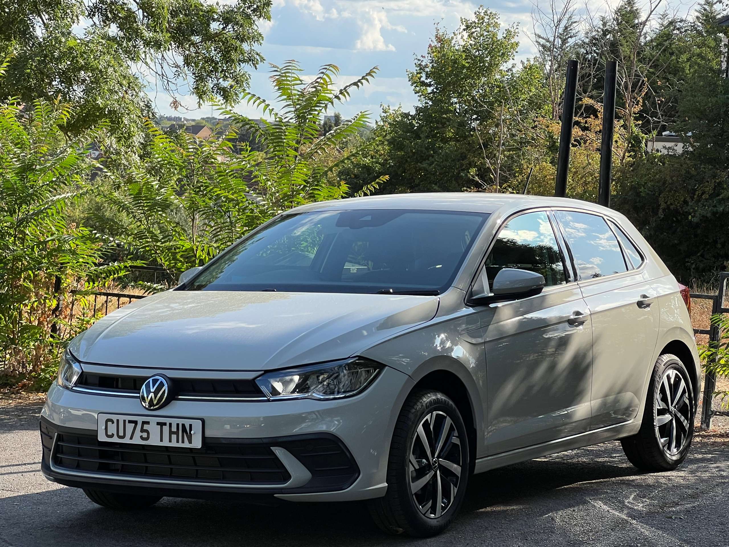 A 2025 VOLKSWAGEN POLO 1.0 TSI Match Hatchback 5dr Petrol DSG Euro 6 (s/s) (95 ps) A 2025 VOLKSWAGEN POLO 1.0 TSI Match Hatchback 5dr Petrol DSG Euro 6 (s/s) (95 ps)