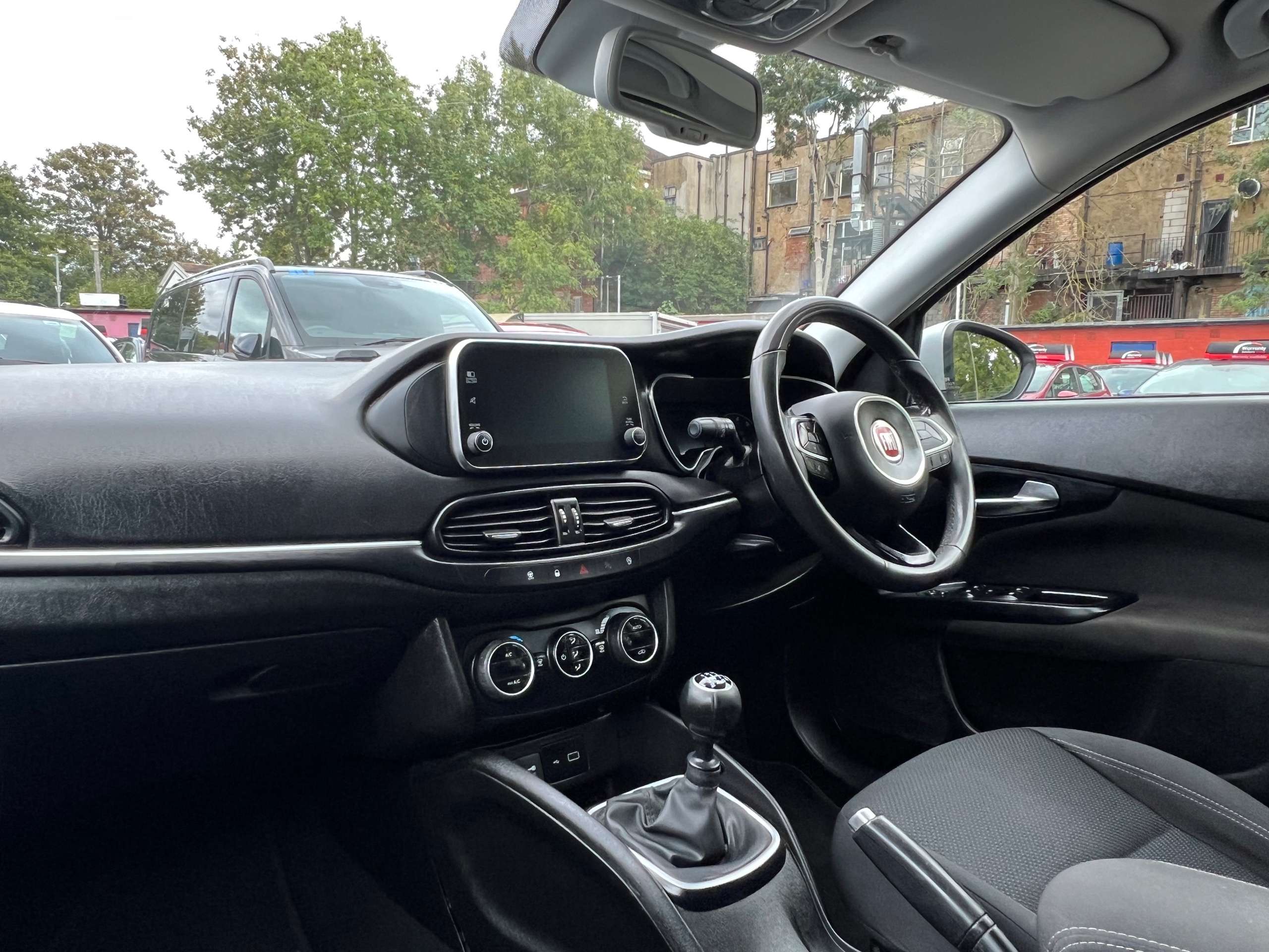 2020 FIAT TIPO 2020 FIAT TIPO