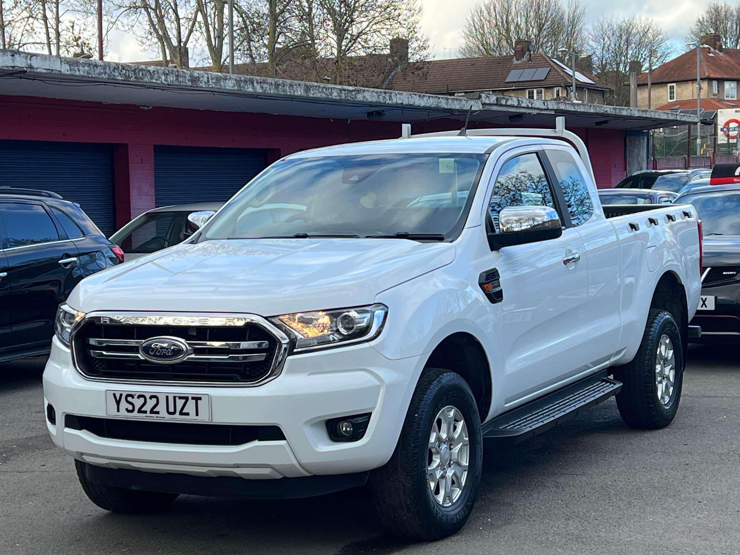 A 2022 FORD RANGER 2.0 EcoBlue XLT Pickup Super Extended Cab 4dr Diesel Manual 4WD Euro 6 (s/s) (170 ps) A 2022 FORD RANGER 2.0 EcoBlue XLT Pickup Super Extended Cab 4dr Diesel Manual 4WD Euro 6 (s/s) (170 ps)