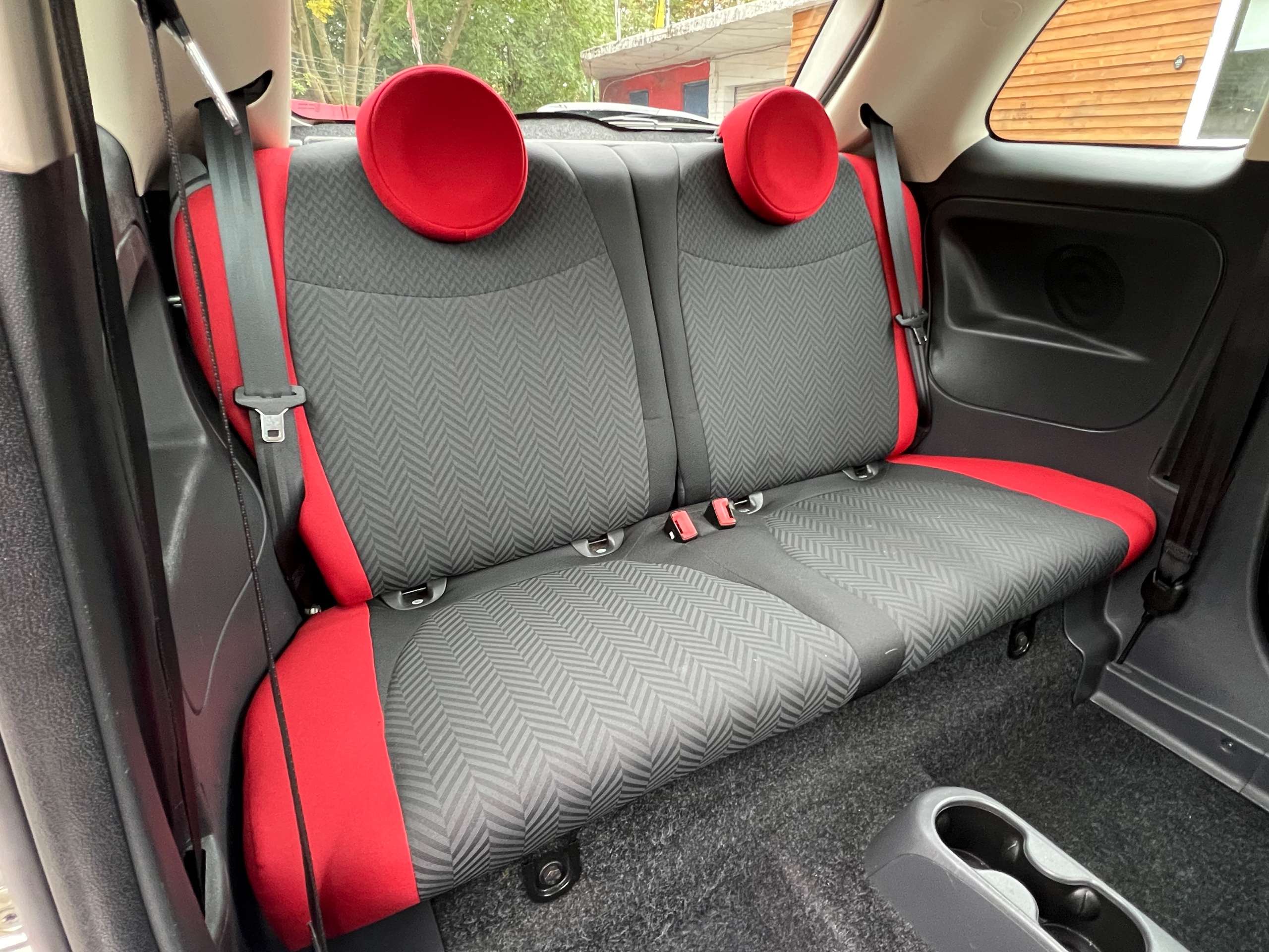 2017 FIAT 500 2017 FIAT 500