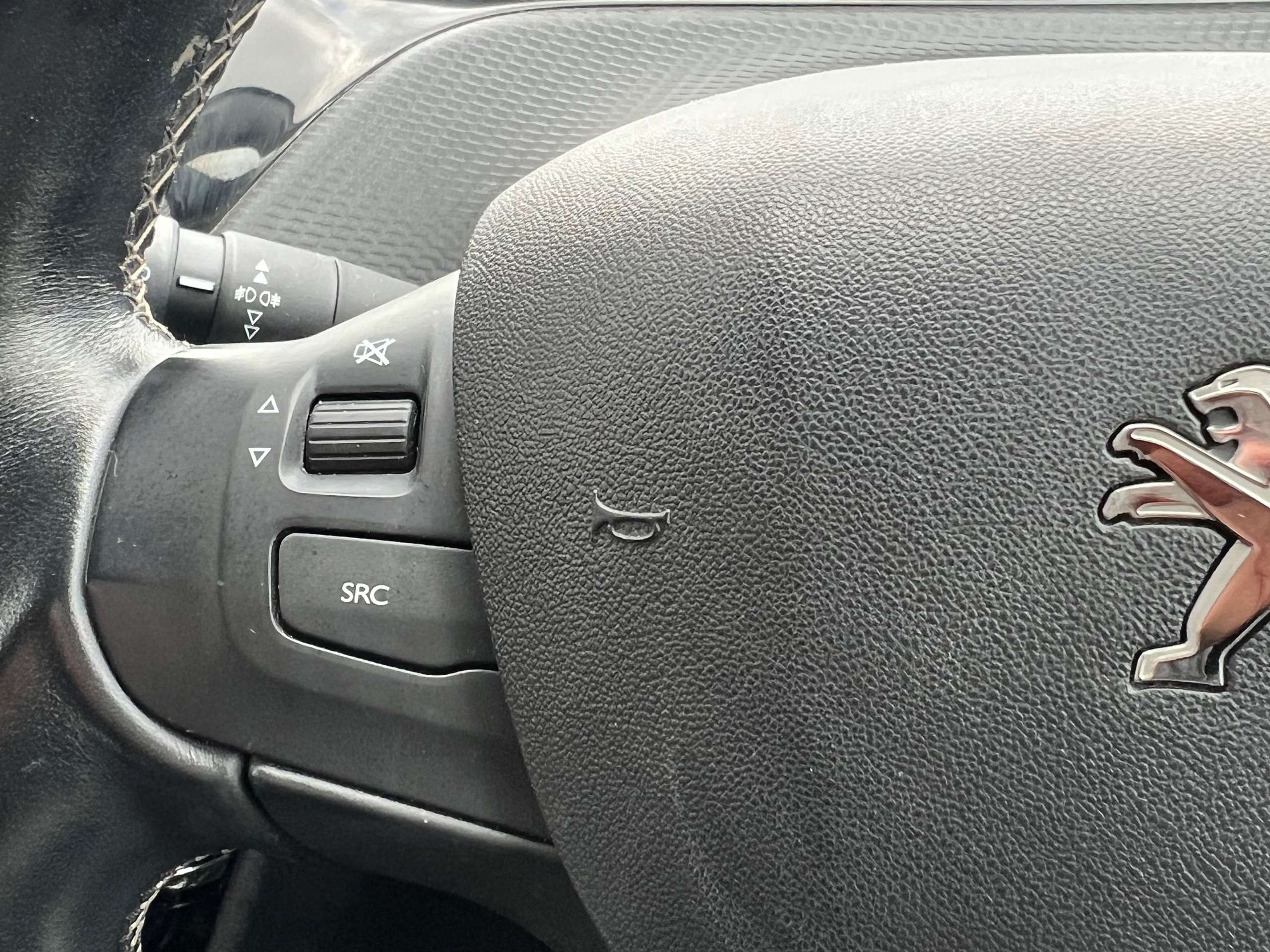 2018 PEUGEOT 2008 2018 PEUGEOT 2008