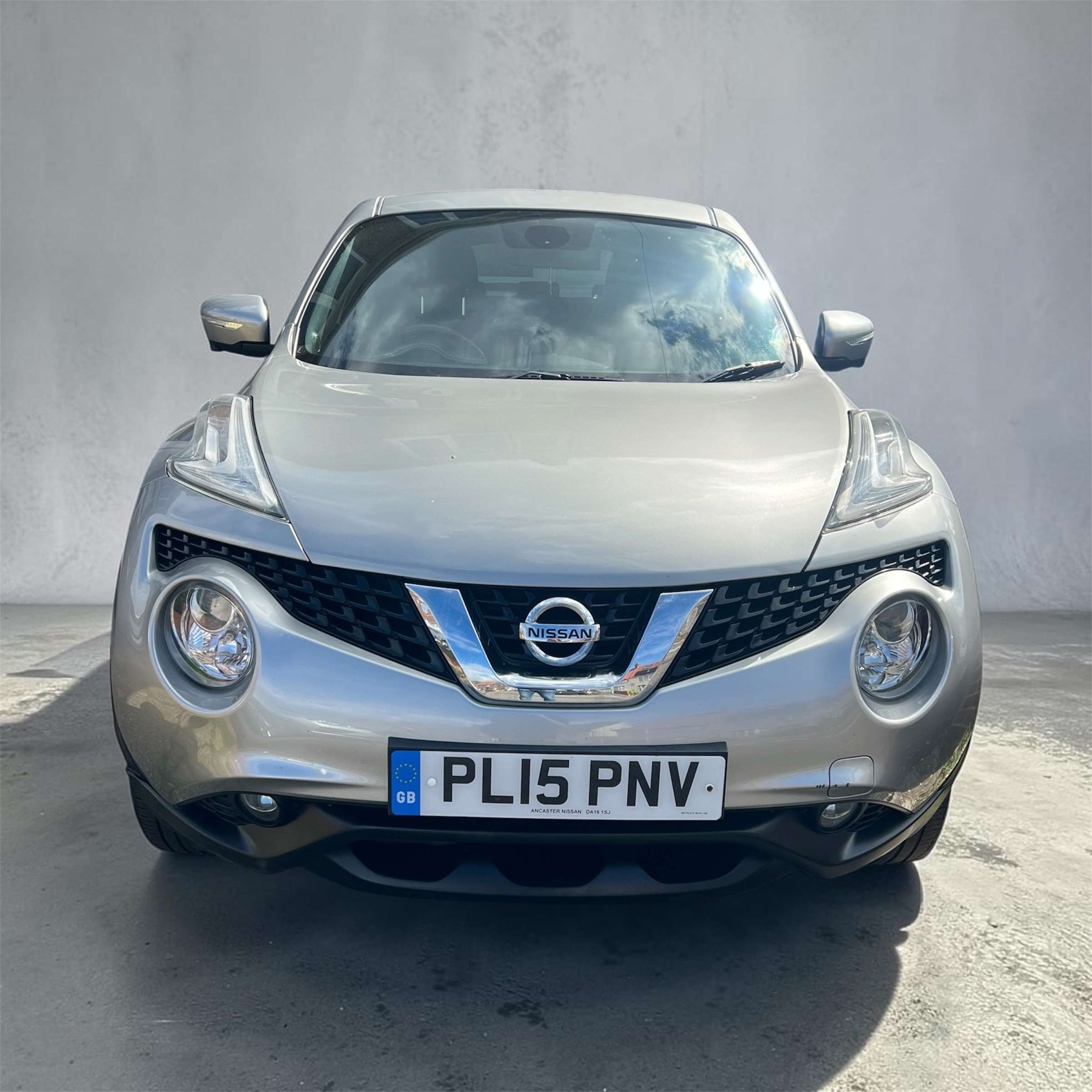 A 2015 NISSAN JUKE 1.6 Tekna SUV 5dr Petrol XTRON Euro 6 (117 ps) A 2015 NISSAN JUKE 1.6 Tekna SUV 5dr Petrol XTRON Euro 6 (117 ps)